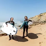 Hostel Ocean House - Next To Ribeira D'ilhas Surf *