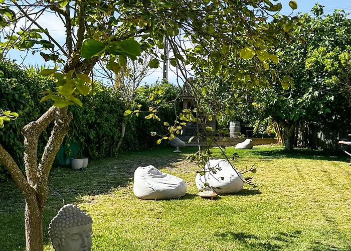 Ocean House - Next To Ribeira D'ilhas Surf אכסניה *