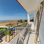Ocean House - Next To Ribeira D'ilhas Surf Albergue Ericeira