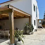 Ocean House - Next To Ribeira D'ilhas Surf