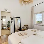 Albergue Ocean House - Next To Ribeira D'ilhas Surf