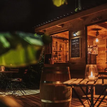 Hostel Ocean House - Ribeira D'ilhas