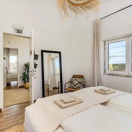 Albergue Ocean House - Next To Ribeira D'ilhas Surf