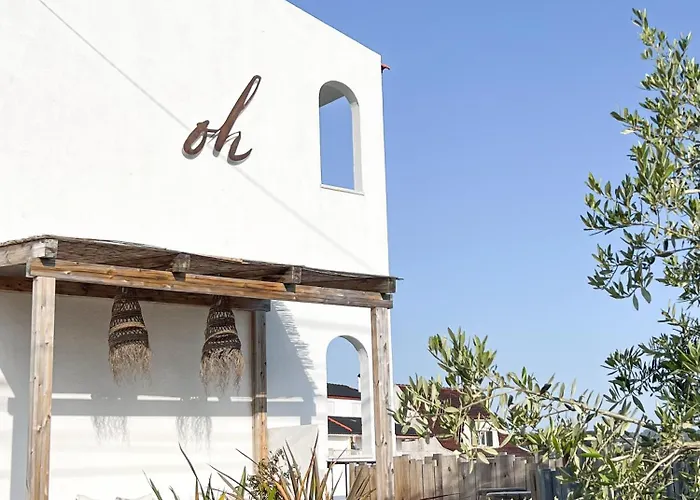 Ocean House - Next To Ribeira D'ilhas Surf אכסניה *